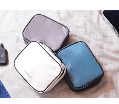 China Bohemian Mens Toiletries Bag High-Grade Portable Storage Bag For Business Trips for sale