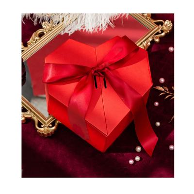 China Business& Factory direct sales high-end creative double door cardboard Jewelri shopping heart-shaped gift box for sale