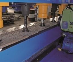 China Y Groove Steel Plate Milling Machine With Double Heads 5.5kw XBJ-18 for sale