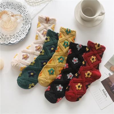 China Diamond Shape Socks Women Winter Sporty 100% Cotton Women's Floral Socks for sale