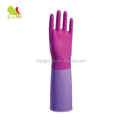 China 2017 Winter Antimicrobial 90g Latex Coated Hair Washing Plastic Hand Gloves for sale