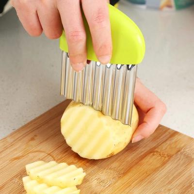 China Stainless Steel Viable Potato Chip Slicer Wrinkled French Fries Salad Wrinkled Cutting Sliced ​​Potato Slices Knife Convenient Instrument for sale