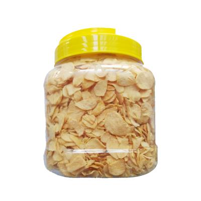 China Dried Healthy Spice Fried Garlic Slice Price Crunchy Fry Garlic Flakes Best Used For Vegetables And Beef for sale