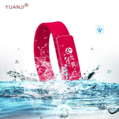 China Silicone Customized Silicon Wristband Usb Flash Drive for sale