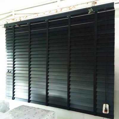 China Traditional Venetian Treatment Wood Covering Window Blinds for sale