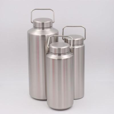 China Sustainable High Quality 18/8 Double Wall Vacuum Insulated Stainless Steel Water Bottle With 18/8 SS Lid 520/710/950ml Bulk for sale