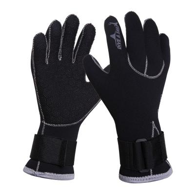 China Keep Warm Men Women 3MM Neoprene Proof Comfortable Diving Gloves For Surfing for sale