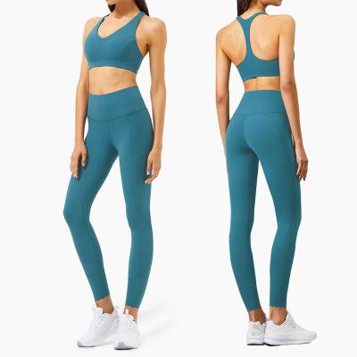 China Breathable Padded Sports Bra Women Butt Lift Yoga Leggings Fitness Women Gym Set Simple Fashion Design Girls Workout Set for sale