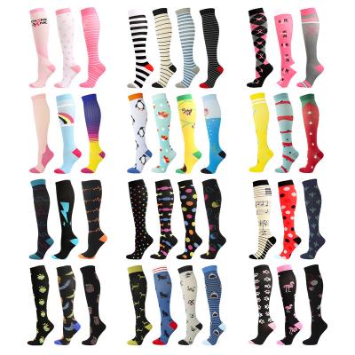 China QUICK DRY Wholesale recreational outdoor sports pressure socks sports stockings stretch socks for sale