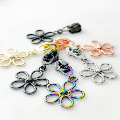 China Viable 5# Zipper Pull Custom Style Zipper Slider Puller Creative Rainbow Zipper Puller For Bag for sale