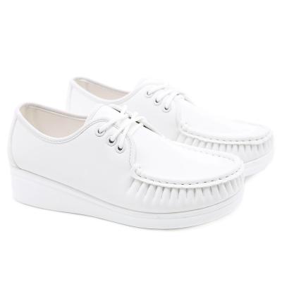 China Breathable Comfortable Nursing Shoe Anti Slip White Microfiber Hospital Nursing Shoes For Nurse for sale