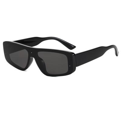 China Fashion sunglasses the new plastic sunglasses in 2020 European and American fashion uv400 sunglasses à venda