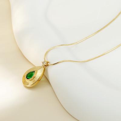 China TRENDY Green Zircon Pendant Snake Chain Fashion Jewelry Necklaces Gold Plated S925 Sterling Silver Necklace for sale