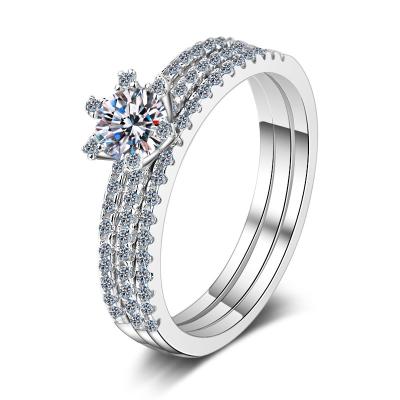 China Trendy 925 Sterling Silver Plated Pt950 Gold Female Rings 50 Points Moissanite Diamond 3 Row Ring for sale