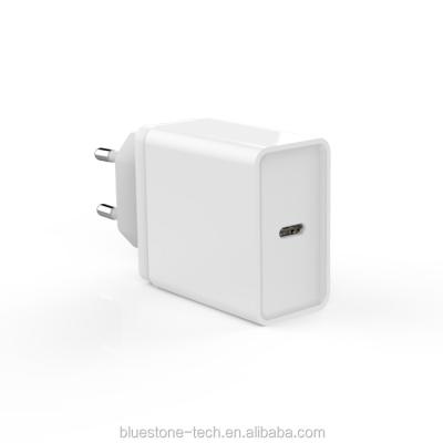 China UniversalÂ   18W PD QC3.0 USB Wall Charger Power Bank Compatible EU USA NC Charging Head Type C Charging for sale