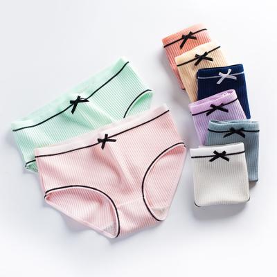 China 2022 Latest Design Good Quality Absorption Cotton Panties Antibacterial Breathable Underwear Ladies Sweater Panties And Bras for sale