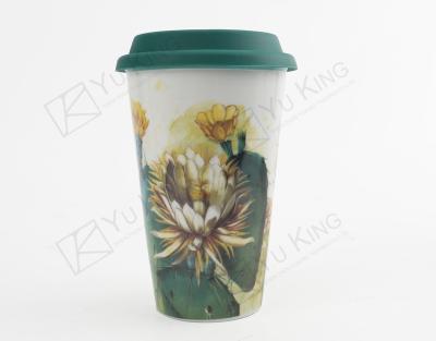 China Viable Ceramic Mugs Color Box Packing Coffee Travel Porcelain Mug Single Wall Mug With Silicone Lid for sale