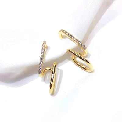 China Amazon Hot Sale Trendy 18K Gold Plated Diamond Earrings Geometry Custom Design Irregular Simple Trendy Jewelry 2022 New for sale