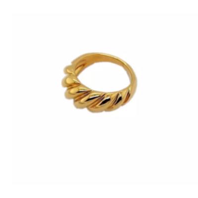 China Who respects the environment; High Quality Nickel Free 18k Gold Plated Crescent Ring From China for sale