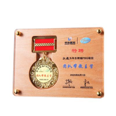 China High quality wooden shield supplier professional custom wooden military shield honor plaque and metal plate for sale