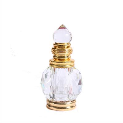 China New style wholesale essential oil crystal perfume bottle creative crystal decoration high-end cosmetic bottle for sale