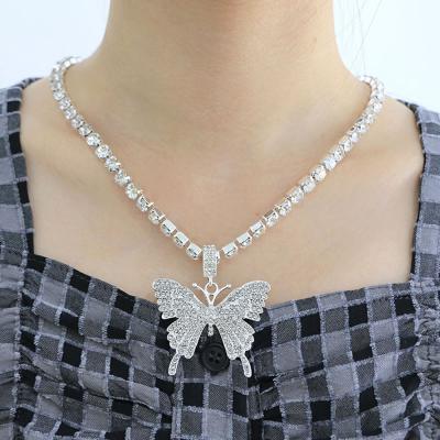 China Simple Butterfly Necklace Wholesale Hiphop Rhinestone Fashion Butterfly Charm Necklace for sale