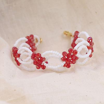 China Fashionable Handwoven White Plastic Red Glass Ladies Bracelet Simple Bangle Bracelet for sale