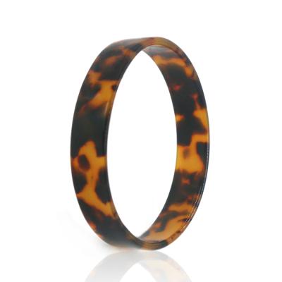 China 2020 Hot Sale Hiphop Fashion Personalized Turtle Acetate Acrylic Cuff Shell Bracelet For Women for sale