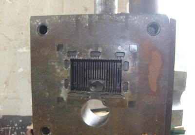 China Multiple Cavity Die Casting Mould For Engine,high polishing die casting mould,tube die casting mould for sale