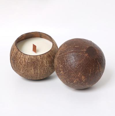 China Disposable Natural Coconut Candle Scented Candle in Coconut Shell Eco-Friendly Coconut Bowl Candle Holder for sale