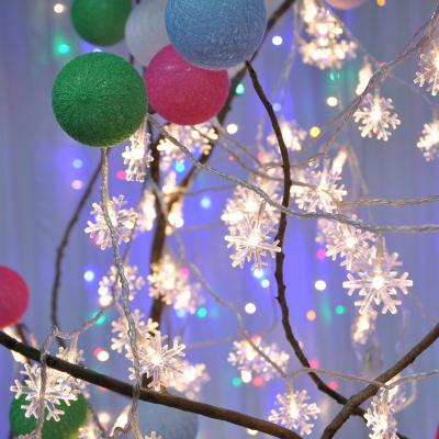 China 200 Eco-friendly LED Christmas String Lights Snowflake Fairy Lights for Bedroom Wedding Party Indoor Outdoor Decoration for sale