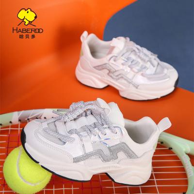 China Lightweight Shoes Girl Kids White Running Sport Flats Sneakers Fashion Shoes Cheap Women New for sale