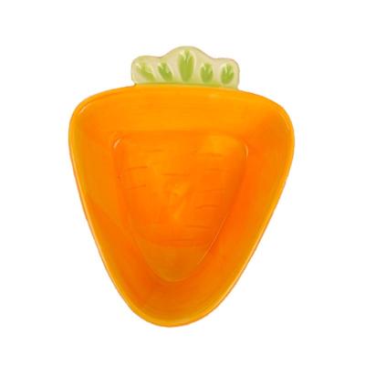 China Stored Pet Bowl Small Carrot Shaped Interval Feeding Ceramic Bowl For Hamsters for sale