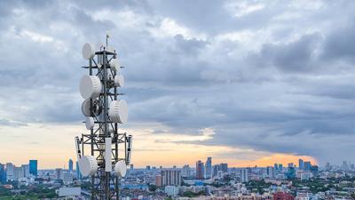 Chine 0.9m/3ft Standard L'antenne parabolique à micro-ondes de communication à haut gain pour la transmission à longue distance à vendre