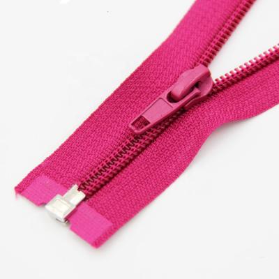 China Auto Lock Auto Lock End Zipper Manufacturer Customized Lemo 5# Open Nylon Zipper for sale