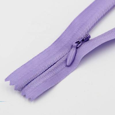 China 9 Inch 3# Invisible Plastic Nylon End-end Waterproof Custom Invisible Zippers For Garment for sale