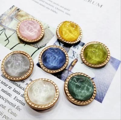 China Wholesale New Design Dry Cleaning Buttons Crystal Buttons For Clothes, Rhinestone Crystal Handmade Buttons for sale