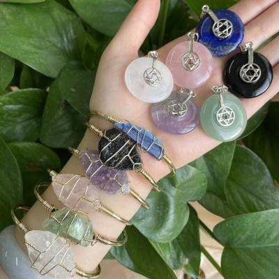 China Environmentally Friendly Natural Crystal Stone Quartz Healing For Women Stone Necklace Bracelet Pendant Set for sale