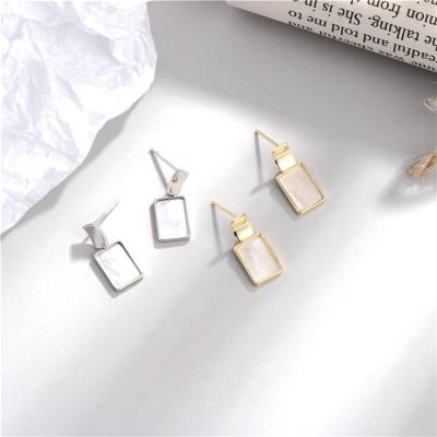 China Fashion Cute 2022 Women 925 Sterling Silver Gold Plated Mother Of Pearl Rectangle Moon Drop Dangle Earrings Set Jewelry for sale