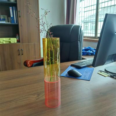 China Simple modern double color decoration vase modern round color creative acrylic transparent vase for sale