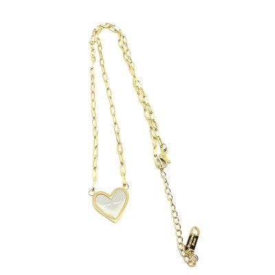 China Trendy Women Chain Tiny Heart Shaped Choker Charm Jewelry Necklace Gold Fashion Pendant Necklace for sale