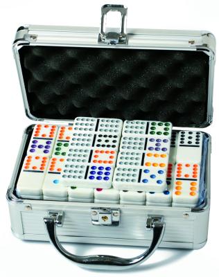 China Professional Easy Play Game Domino Set Game With Your Kids for sale