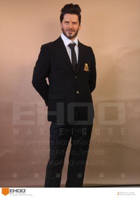 China Famous Sports Star Wax Figure Football Star David Beckham Human Resin Sculpture for sale