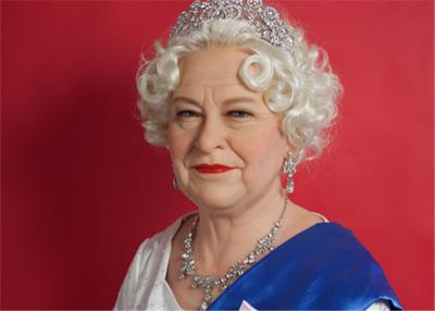 China England Realistic Wax Figures Of Elizabeth II , Custom Made Wax Figurines for sale