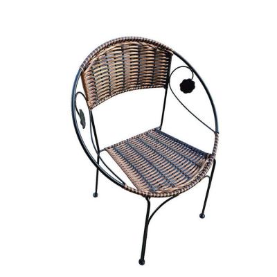 China Factory price high quality rustic balcony garden rattan woven garden chair for sale