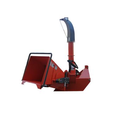 China Tractor PTO Broken Wood Wood Chipper And Tree Wood Cutting Machine With Hydraulic Auto for sale