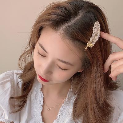 China Fashion Hair Accessories Pearl Hairpin Hits Back Clip Fashion Feather French Side Single HeaddressHairpins for sale