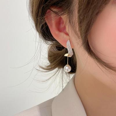 China FASHION Jewelry 925 Silver Needle Pearl Earrings With Diamond Door East Korea Earrings for sale