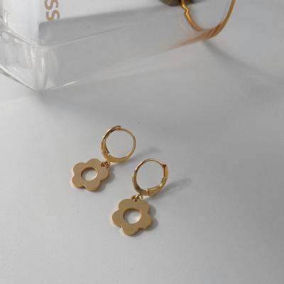 China TRENDY Fashion Jewelry 14k Gold Plated Flower Earrings 2021 New Fashion Simple Fresh Small Soft for sale