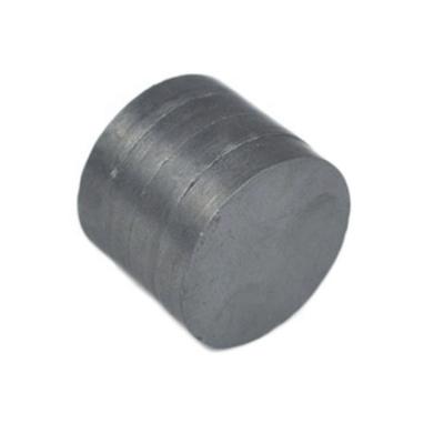 China Industrial Disc Magnets Round Magnet Industrial Ferrite Magnets for sale